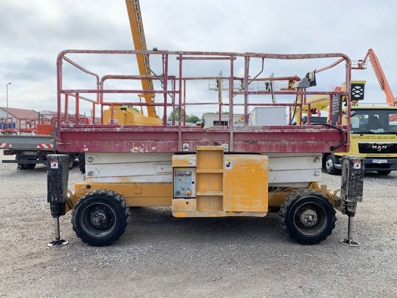 Haulotte H12SX - 12m, 4x4, diesel - Plataforma de tijeras: foto 5 Haulotte H12SX - 12m, 4x4, diesel - Plataforma de tijeras: foto 5