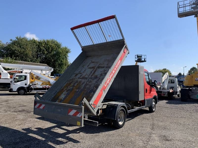 Iveco 35C12 - Tipper - Camión volquete: foto 1 Iveco 35C12 - Tipper - Camión volquete: foto 1