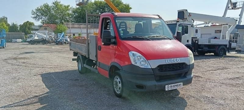 Iveco 35C13 - Tipper - Camión volquete: foto 3 Iveco 35C13 - Tipper - Camión volquete: foto 3