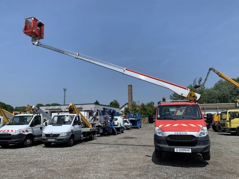 Camión con plataforma elevadora Iveco Daily Multitel 160 ALU DS - 16m: foto 9