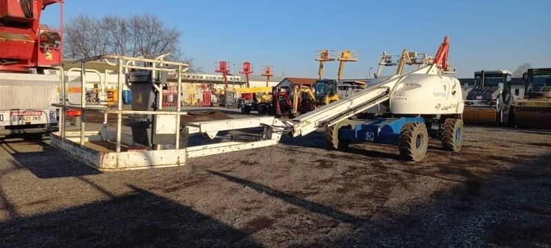 JLG 460SJ - 16,09 m, 230 kg, 4x4 - Plataforma articulada: foto 2 JLG 460SJ - 16,09 m, 230 kg, 4x4 - Plataforma articulada: foto 2