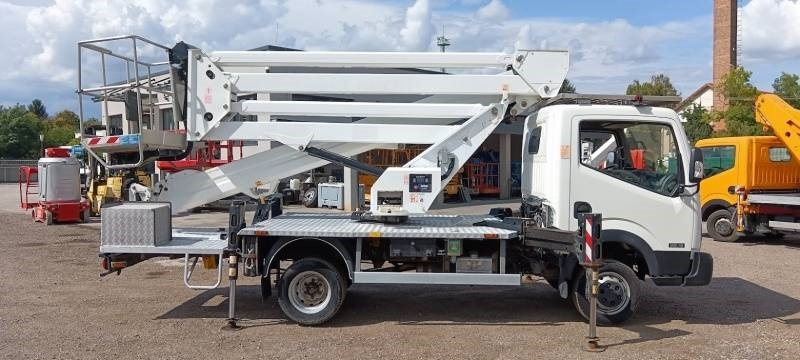 Nissan Cabstar Oil&Steel Snake 2413 Plus - 23,5m - 250 kg - Camión con plataforma elevadora: foto 4 Nissan Cabstar Oil&Steel Snake 2413 Plus - 23,5m - 250 kg - Camión con plataforma elevadora: foto 4