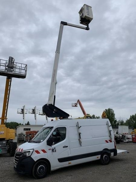 Camión con plataforma elevadora Renault Master Klubb K32 - 12,5 m, 120 kg: foto 10