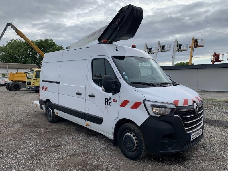 Renault Master Klubb K32 - 12,5 m, 120 kg - Camión con plataforma elevadora: foto 1 Renault Master Klubb K32 - 12,5 m, 120 kg - Camión con plataforma elevadora: foto 1