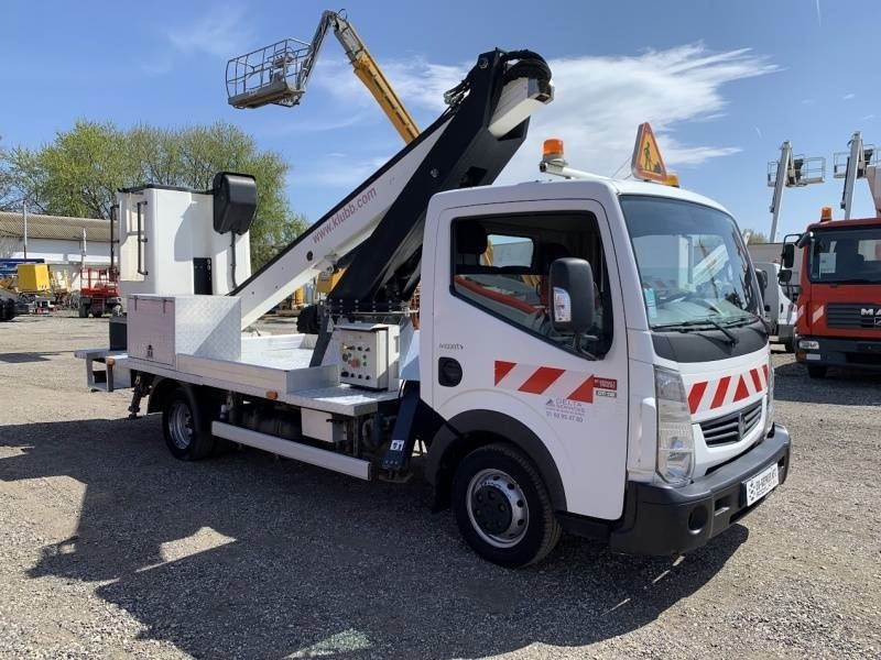 Renault Maxity Klubb KT48 - 16m, 200kg - Camión con plataforma elevadora: foto 1 Renault Maxity Klubb KT48 - 16m, 200kg - Camión con plataforma elevadora: foto 1