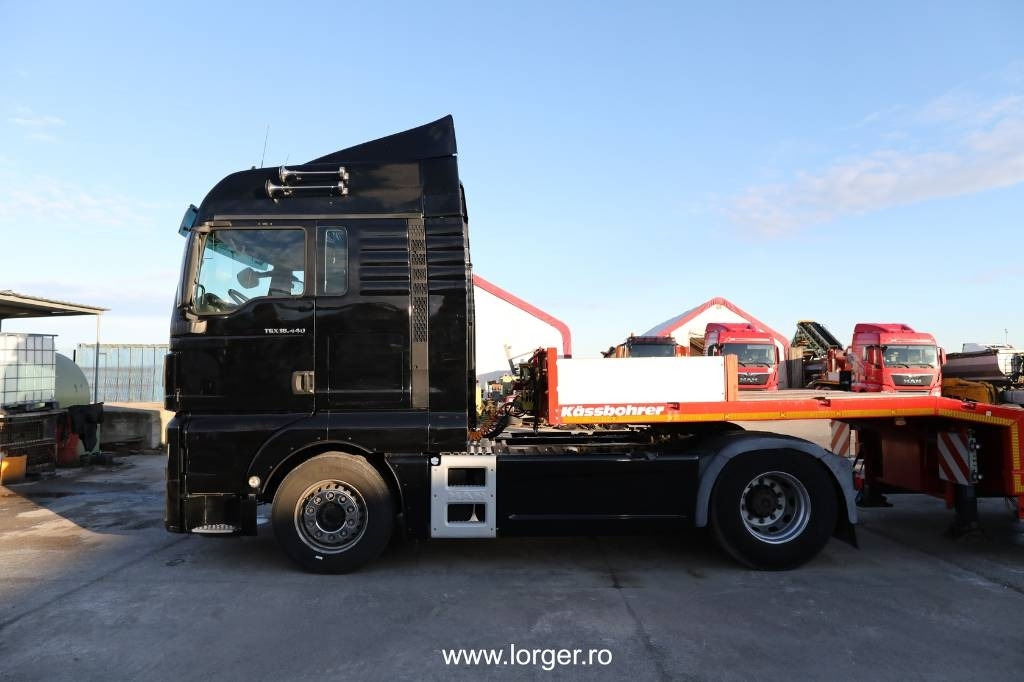 MAN TGX 18.440 4x2 BLS + Trailer Kässbohrer LB3 Lowbed - Cabeza tractora: foto 2 MAN TGX 18.440 4x2 BLS + Trailer Kässbohrer LB3 Lowbed - Cabeza tractora: foto 2