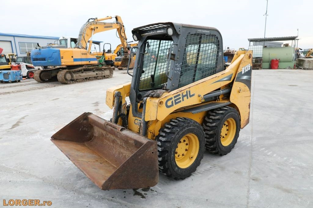 Gehl R 135 - Minicargadora: foto 1 Gehl R 135 - Minicargadora: foto 1