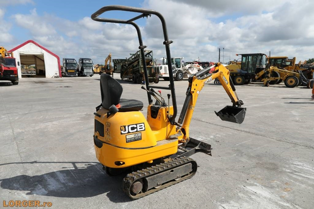 JCB 8008 CTS - Miniexcavadora: foto 3 JCB 8008 CTS - Miniexcavadora: foto 3