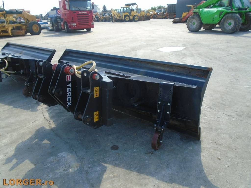 Terex 2640MM - Cuchilla quitanieves: foto 1 Terex 2640MM - Cuchilla quitanieves: foto 1