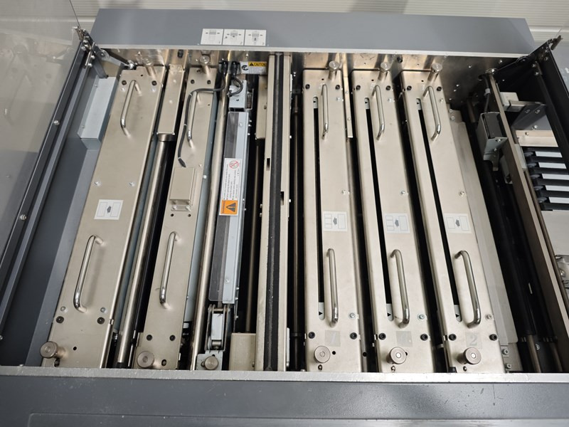 Duplo DocuCutter DC-645 | 2008 - Máquina de impresión: foto 4 Duplo DocuCutter DC-645 | 2008 - Máquina de impresión: foto 4