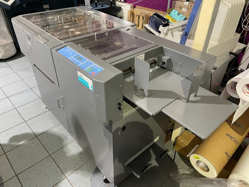 Duplo DocuCutter DC-645 - Máquina de corte de papel: foto 1 Duplo DocuCutter DC-645 - Máquina de corte de papel: foto 1