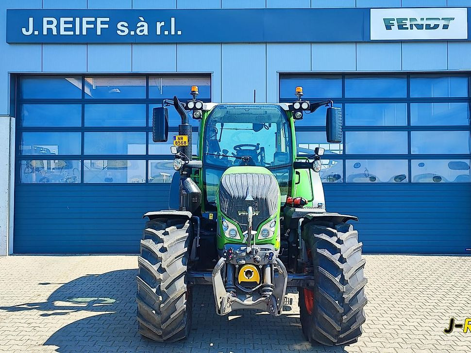 J.Reiff Sarl
Herr Stefan Neukirch - 77 Z.I in den - Tractor: foto 2 J.Reiff Sarl
Herr Stefan Neukirch - 77 Z.I in den - Tractor: foto 2
