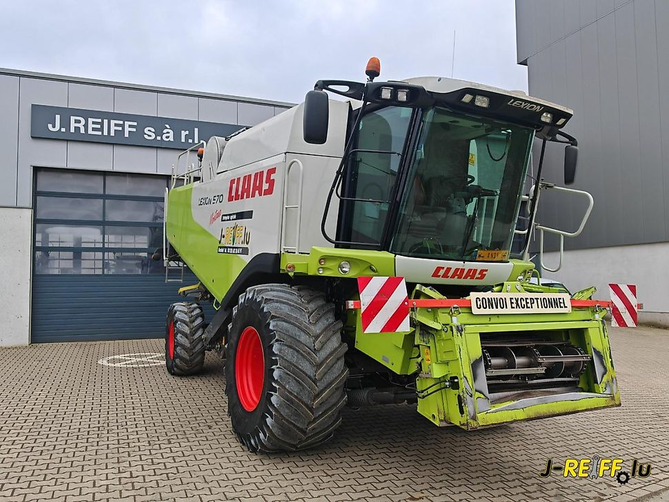 J.Reiff Sarl
Herr Stefan Neukirch - 77 Z.I in den - Cosechadora de granos: foto 5 J.Reiff Sarl
Herr Stefan Neukirch - 77 Z.I in den - Cosechadora de granos: foto 5