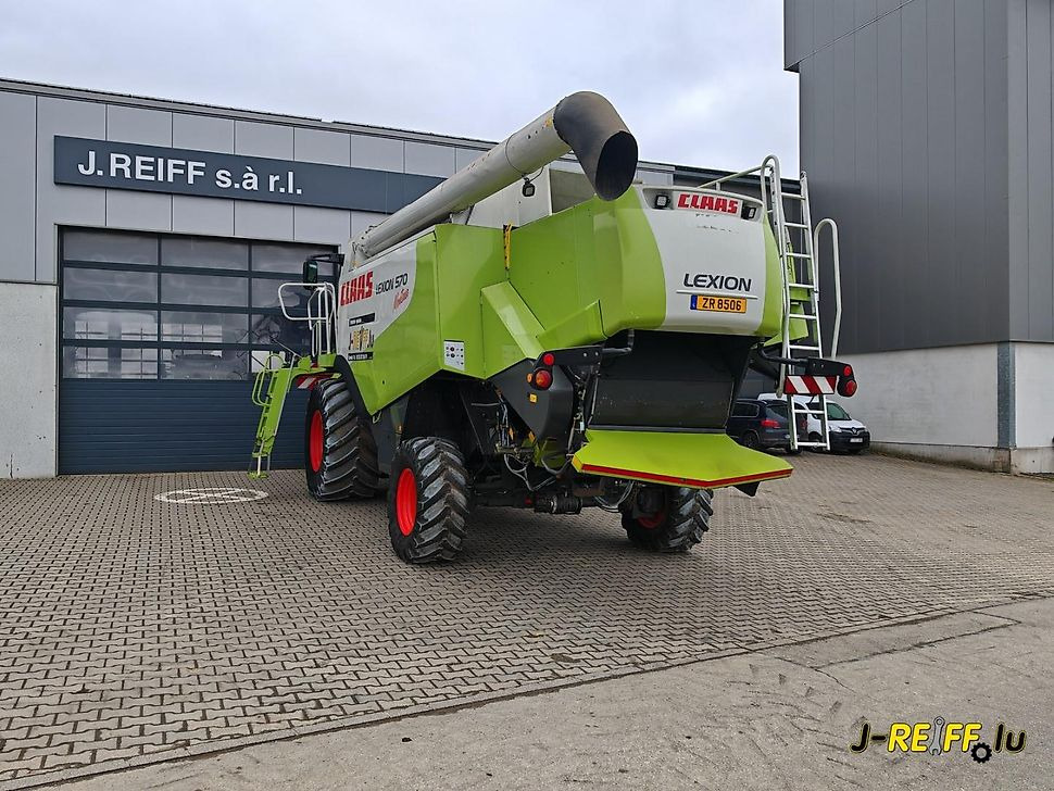 J.Reiff Sarl
Herr Stefan Neukirch - 77 Z.I in den - Cosechadora de granos: foto 3 J.Reiff Sarl
Herr Stefan Neukirch - 77 Z.I in den - Cosechadora de granos: foto 3