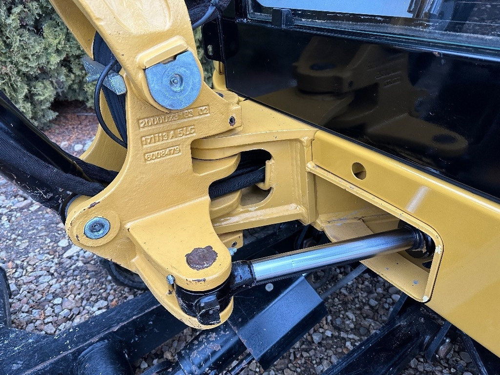 Miniexcavadora CAT 302.7 D CR: foto 15