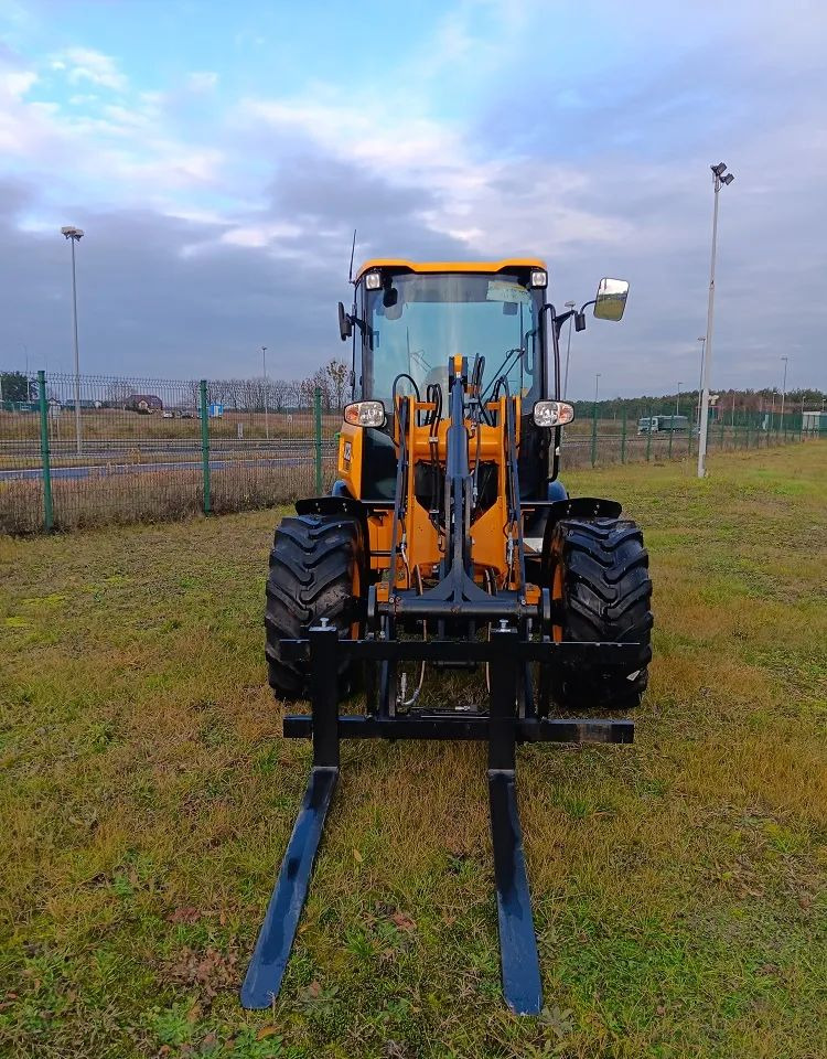 JCB 407 - Excavadora de ruedas: foto 3 JCB 407 - Excavadora de ruedas: foto 3