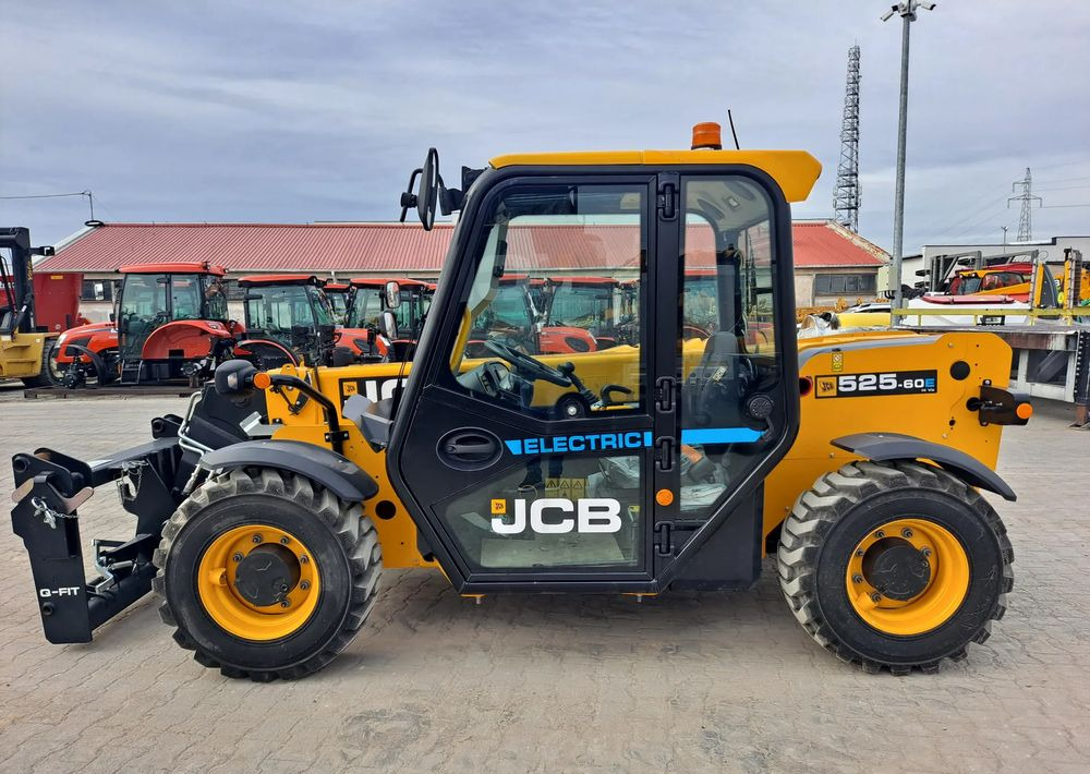 Manipulador telescópico nuevo JCB 525-60E: foto 7