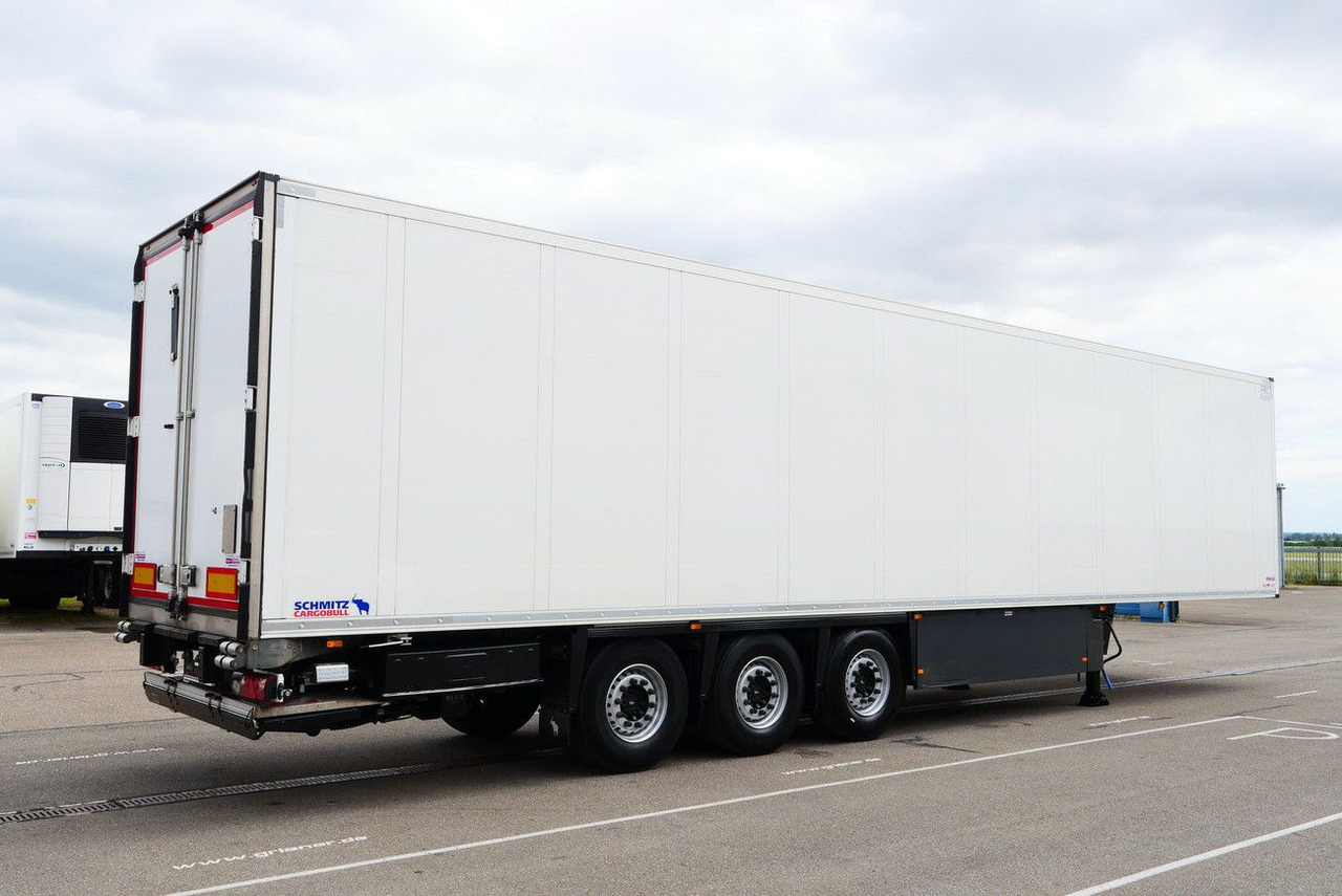 Schmitz Cargobull SKO 24/ LBW 2000 kg /BLUMEN FP 45 / TK TKM / DS - Semirremolque caja cerrada: foto 2 Schmitz Cargobull SKO 24/ LBW 2000 kg /BLUMEN FP 45 / TK TKM / DS - Semirremolque caja cerrada: foto 2