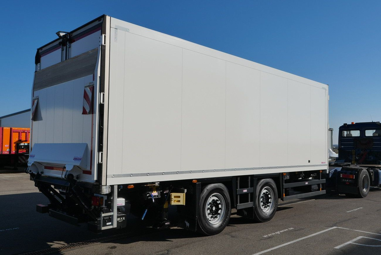 Schmitz Cargobull ZKO 18 /TK UT1200 /DURCHLADEBAR /LBW /7,30 - Remolque frigorífico: foto 2 Schmitz Cargobull ZKO 18 /TK UT1200 /DURCHLADEBAR /LBW /7,30 - Remolque frigorífico: foto 2