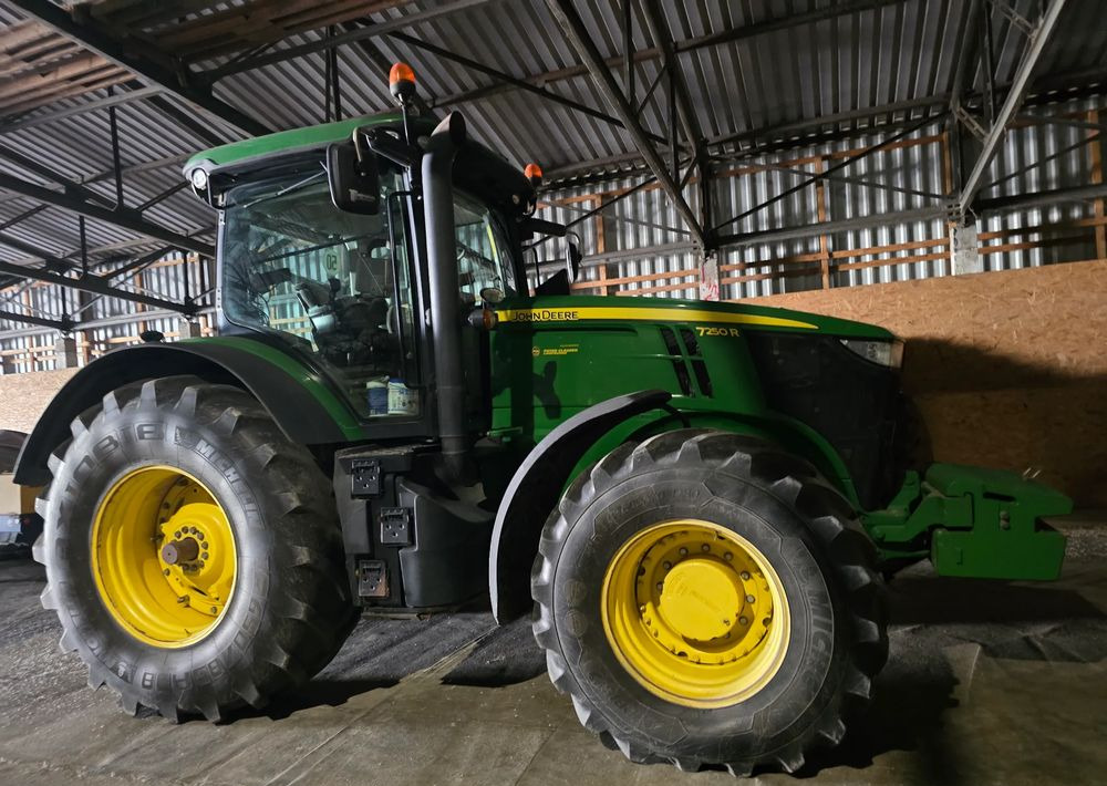 John Deere 7250R - Tractor: foto 3 John Deere 7250R - Tractor: foto 3