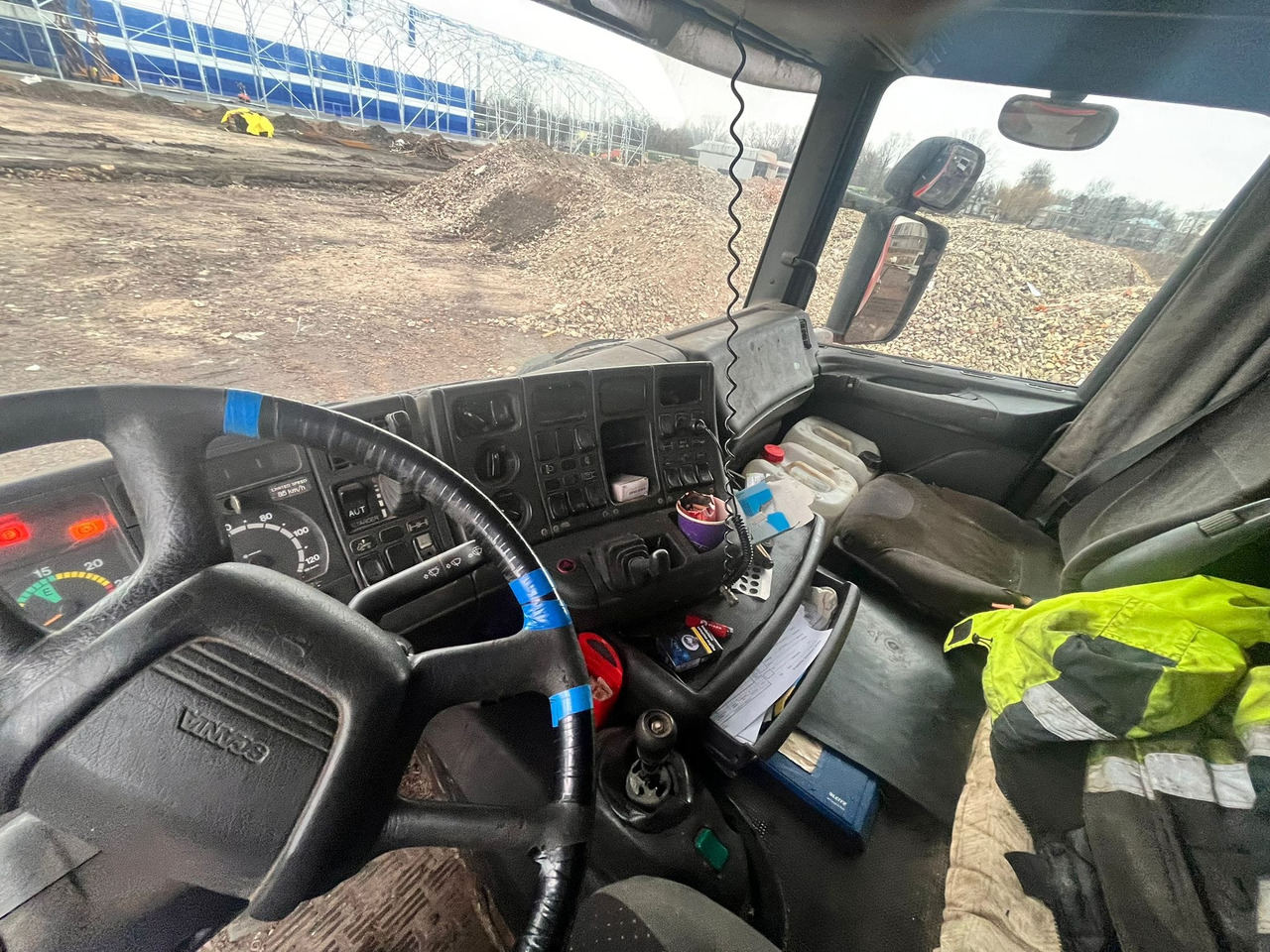 SCANIA R124 - Camión portavehículos: foto 3 SCANIA R124 - Camión portavehículos: foto 3