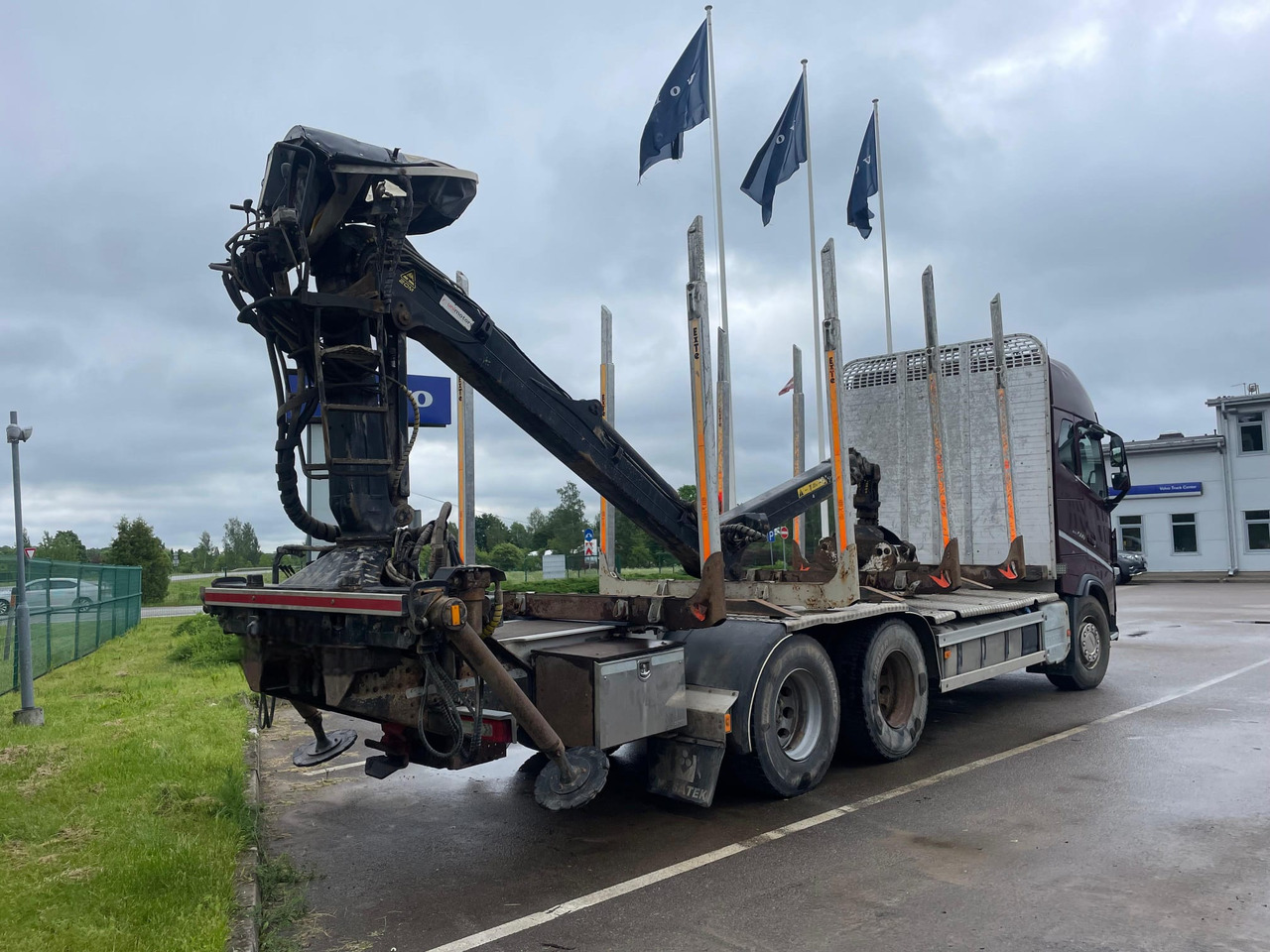 VOLVO FH 500 - Camión forestal, Camión grúa: foto 4 VOLVO FH 500 - Camión forestal, Camión grúa: foto 4