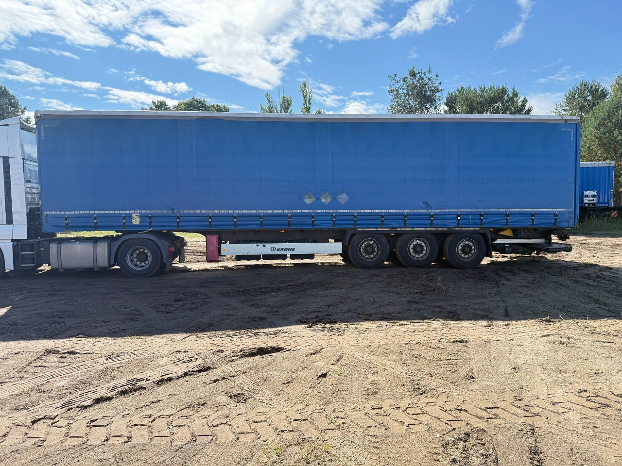 Krone SD mit Faltbare Ladebordwand - Semirremolque lona: foto 4 Krone SD mit Faltbare Ladebordwand - Semirremolque lona: foto 4