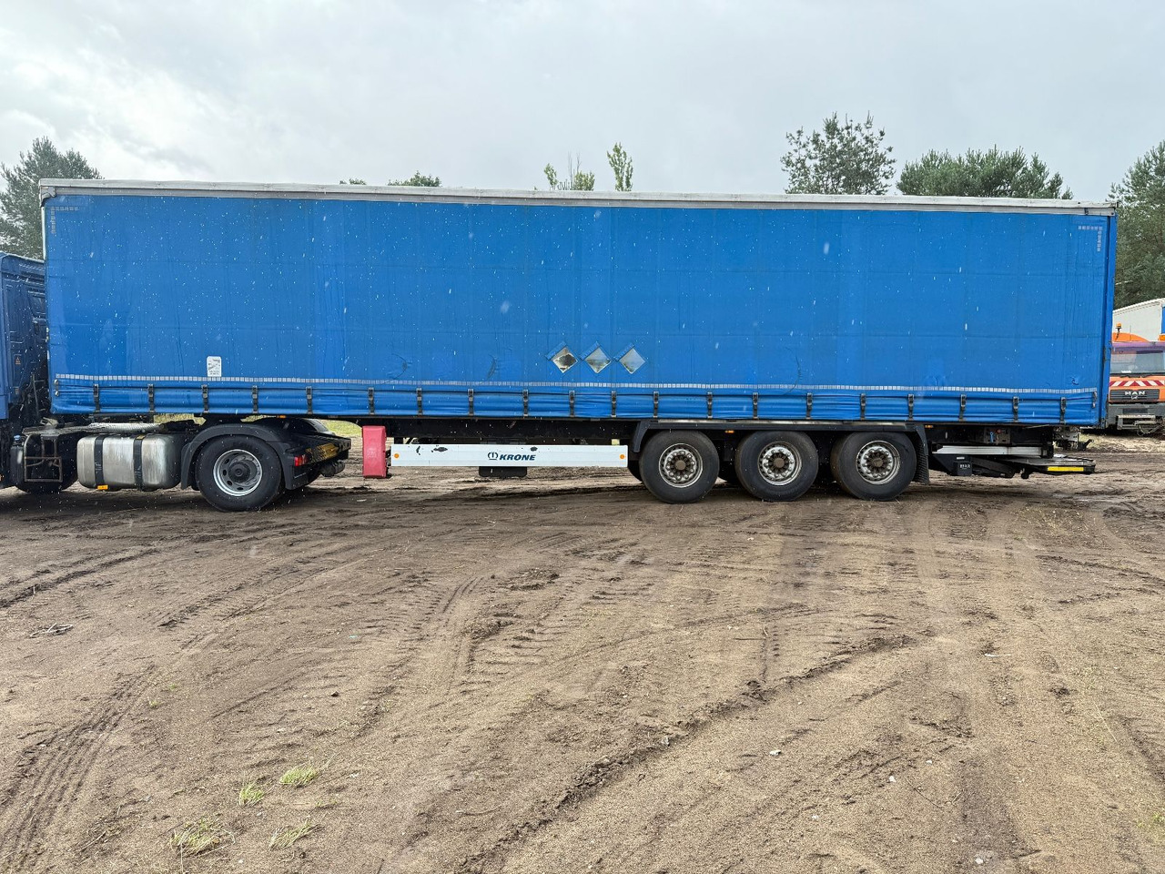 Krone SD mit Faltbare Ladebordwand - Semirremolque lona: foto 3 Krone SD mit Faltbare Ladebordwand - Semirremolque lona: foto 3