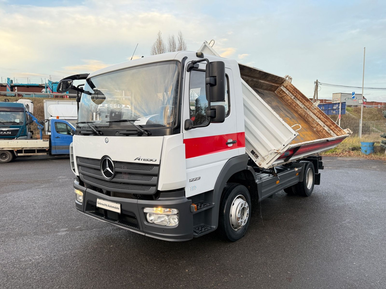 Mercedes-Benz Atego 1223 Kipper 65 km - Camión volquete: foto 2 Mercedes-Benz Atego 1223 Kipper 65 km - Camión volquete: foto 2