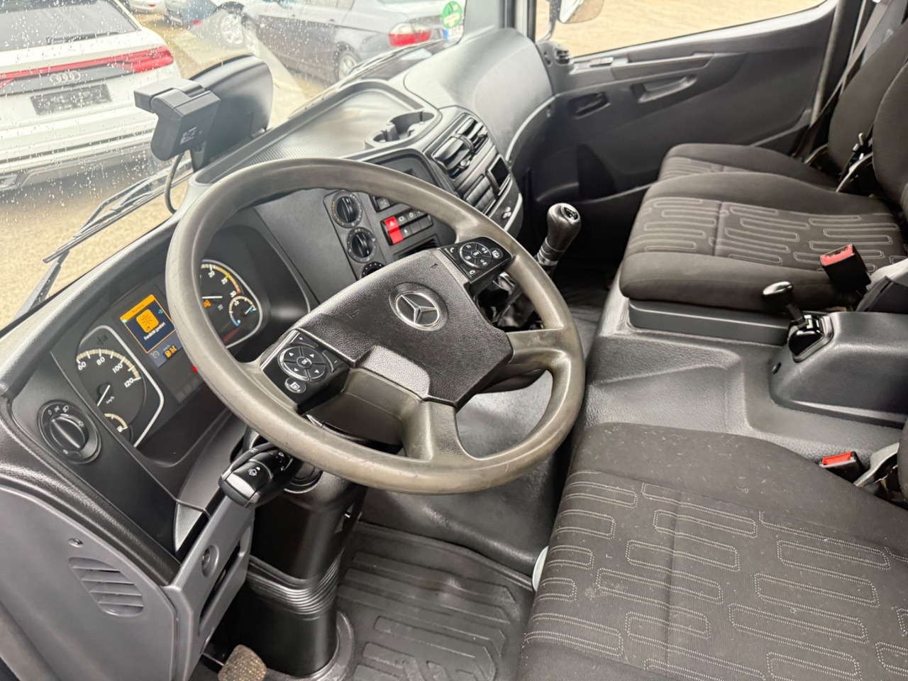 Camión volquete Mercedes-Benz Atego 816 Kipper  73 tkm: foto 13