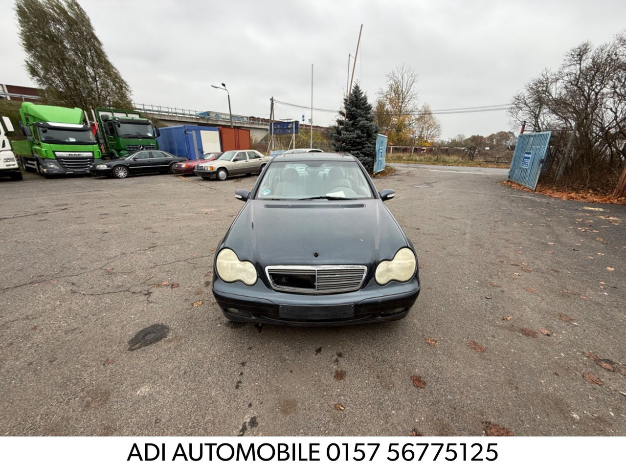 Mercedes-Benz C 180 T CLASSIC - Coche: foto 1 Mercedes-Benz C 180 T CLASSIC - Coche: foto 1