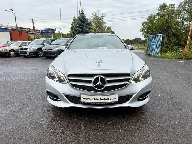 Mercedes-Benz E 300 E -Klasse Lim. E 300 BlueTec - Sedan: foto 1 Mercedes-Benz E 300 E -Klasse Lim. E 300 BlueTec - Sedan: foto 1