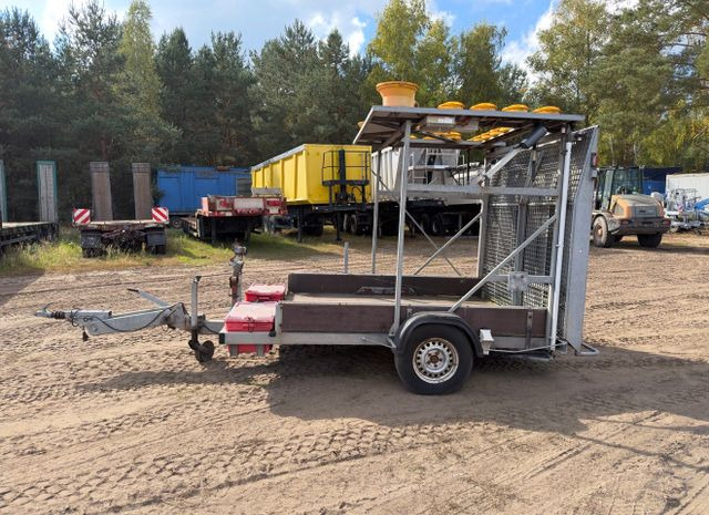 Nissan A31S/L-12-150 - Equipo de construcción, Remolque: foto 3 Nissan A31S/L-12-150 - Equipo de construcción, Remolque: foto 3