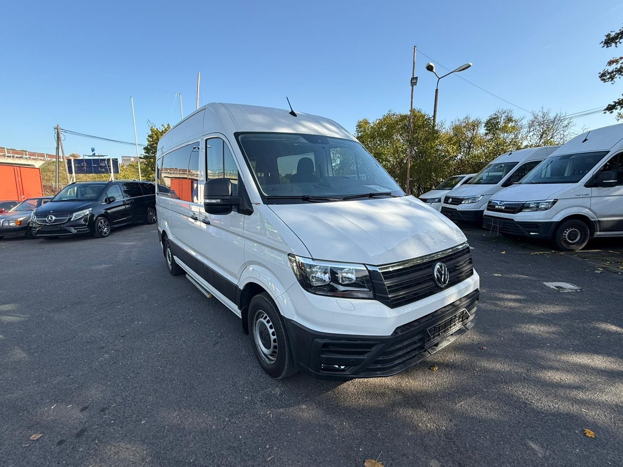 Volkswagen Crafter Kasten Kasten 35 mittellang Hochdach FWD - Furgoneta de pasajeros: foto 2 Volkswagen Crafter Kasten Kasten 35 mittellang Hochdach FWD - Furgoneta de pasajeros: foto 2