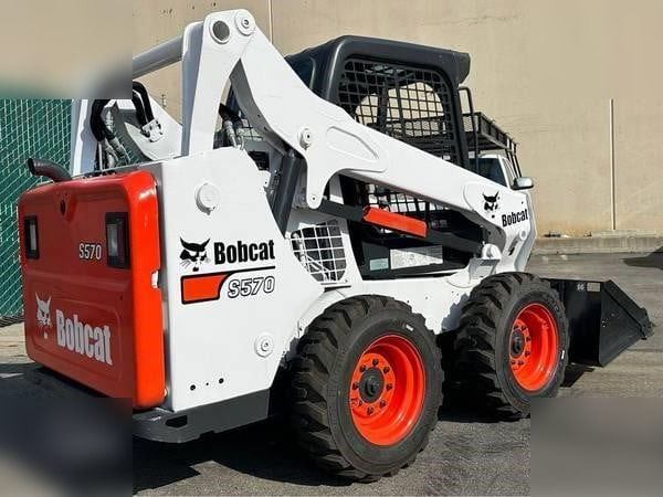 BOBCAT S590 - Minicargadora: foto 2 BOBCAT S590 - Minicargadora: foto 2