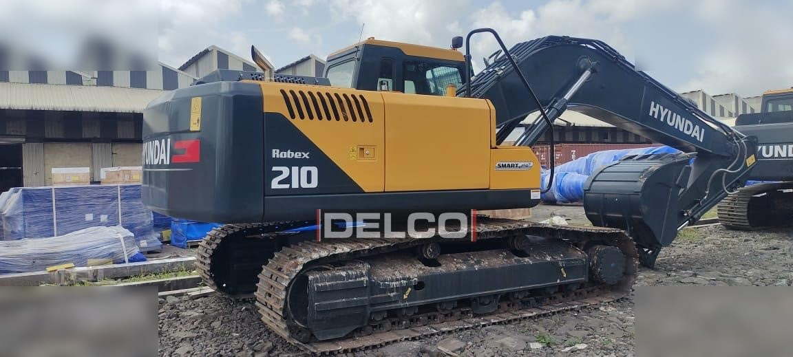 HYUNDAI ROBEX 210 - Excavadora de cadenas: foto 1 HYUNDAI ROBEX 210 - Excavadora de cadenas: foto 1
