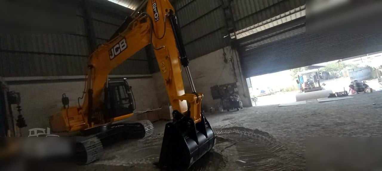 Excavadora de cadenas nuevo JCB JS210 LC: foto 8