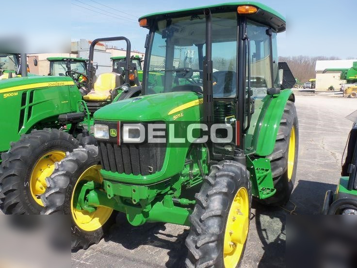 JOHN DEERE 5075E - Tractor: foto 1 JOHN DEERE 5075E - Tractor: foto 1