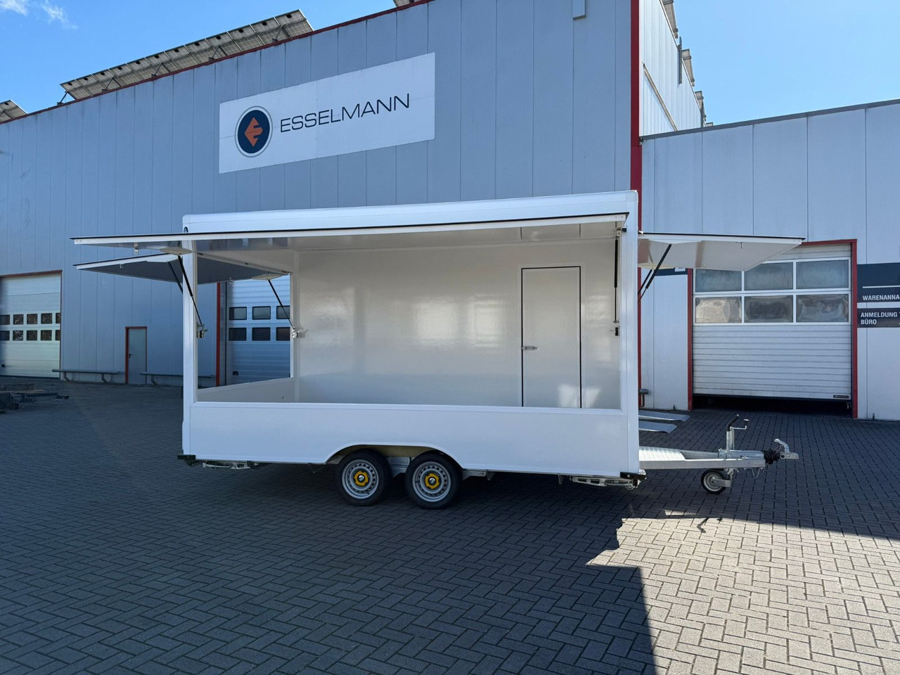 Esselmann Karello 4.2i Verkaufsanhänger Imbiss - Remolque venta ambulante: foto 1 Esselmann Karello 4.2i Verkaufsanhänger Imbiss - Remolque venta ambulante: foto 1