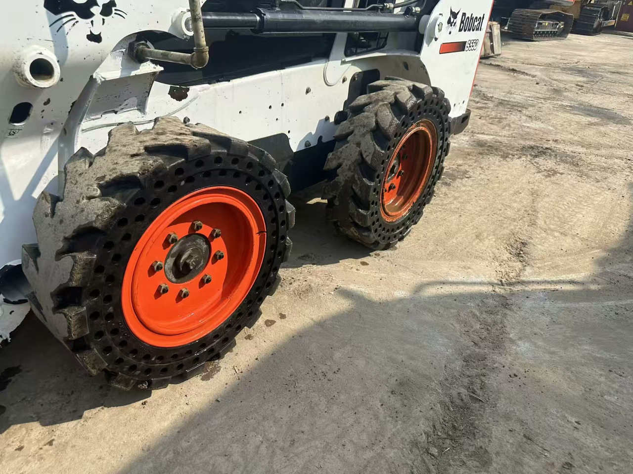 Bobcat S550 - Minicargadora: foto 5 Bobcat S550 - Minicargadora: foto 5