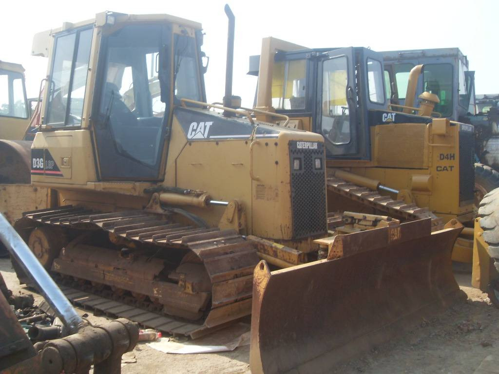 CAT D 3 G LGP - Bulldozer: foto 1 CAT D 3 G LGP - Bulldozer: foto 1