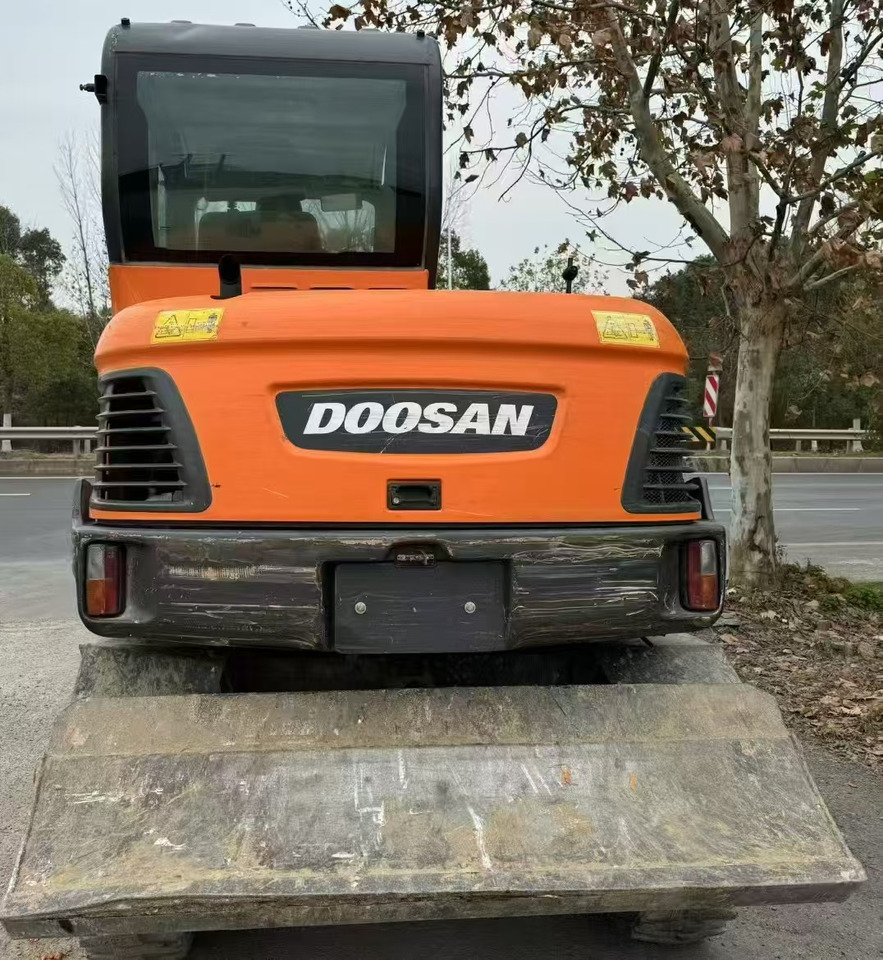 Doosan DX60 - Excavadora de ruedas: foto 5 Doosan DX60 - Excavadora de ruedas: foto 5