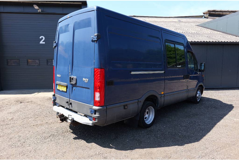 Iveco 35C 13 L2H2 lucht - Furgón: foto 2 Iveco 35C 13 L2H2 lucht - Furgón: foto 2