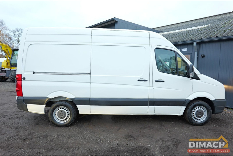 Volkswagen Crafter Tempomat L2H2 airco Euro 5 - lage km - trekhaak - Furgón: foto 4 Volkswagen Crafter Tempomat L2H2 airco Euro 5 - lage km - trekhaak - Furgón: foto 4