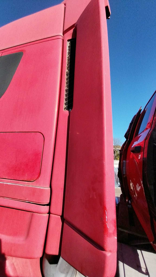 Owiewki do Iveco Stralis 500 - Aerodinámica/ Spoiler para Camión: foto 2 Owiewki do Iveco Stralis 500 - Aerodinámica/ Spoiler para Camión: foto 2