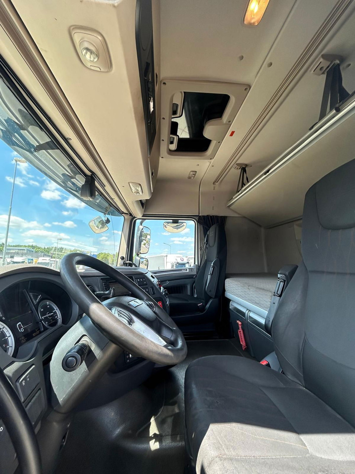 DAF XF 480 bj. 2018 / Euro 6 / Automaat/ Smart 2 tacho - Cabeza tractora: foto 1 DAF XF 480 bj. 2018 / Euro 6 / Automaat/ Smart 2 tacho - Cabeza tractora: foto 1