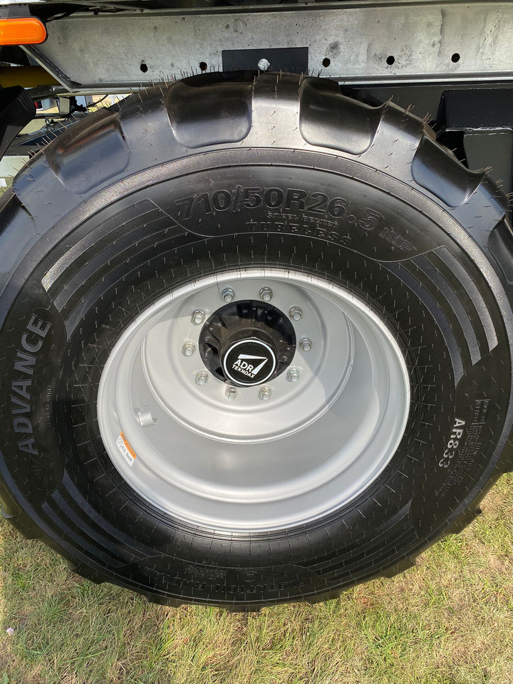 Esparcidor de estiércol nuevo Auto-Agro Mistreuer / Manure spreader / Epandeur à fumier / Rimorchio spandiconcime / Abonadora / Разбрасыватель органических удобрений / Rozrzutnik obornika Tandem N268: foto 19