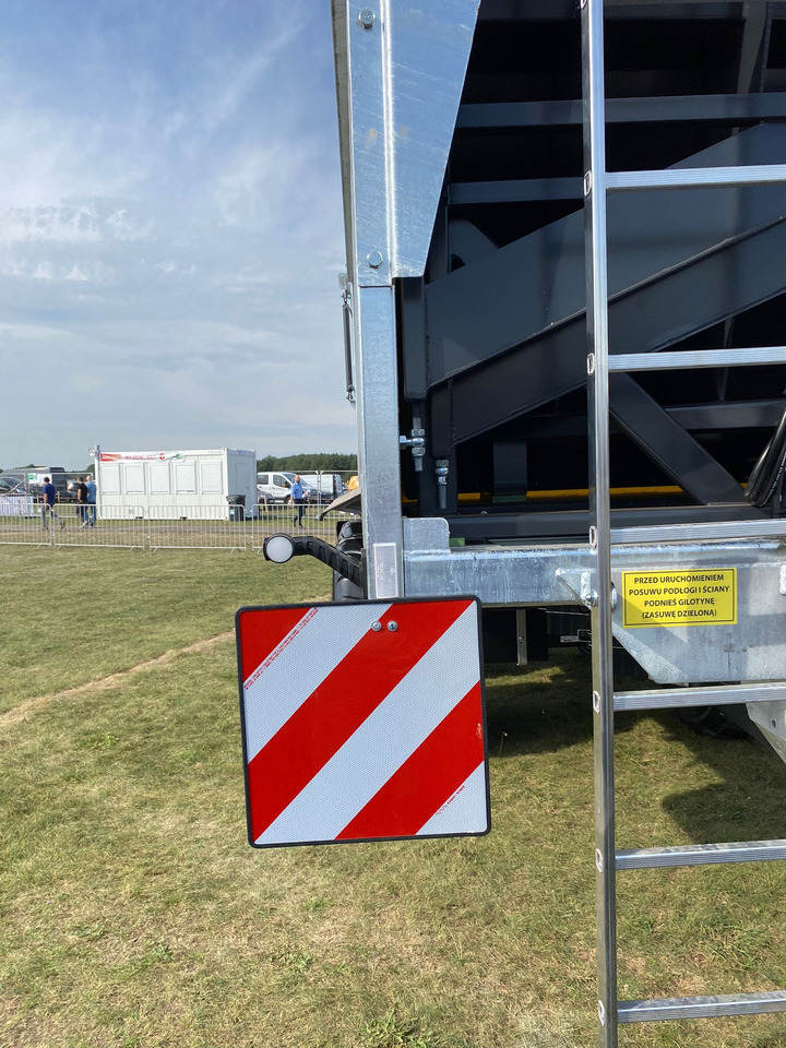 Esparcidor de estiércol nuevo Auto-Agro Mistreuer / Manure spreader / Epandeur à fumier / Rimorchio spandiconcime / Abonadora / Разбрасыватель органических удобрений / Rozrzutnik obornika Tandem N268: foto 11