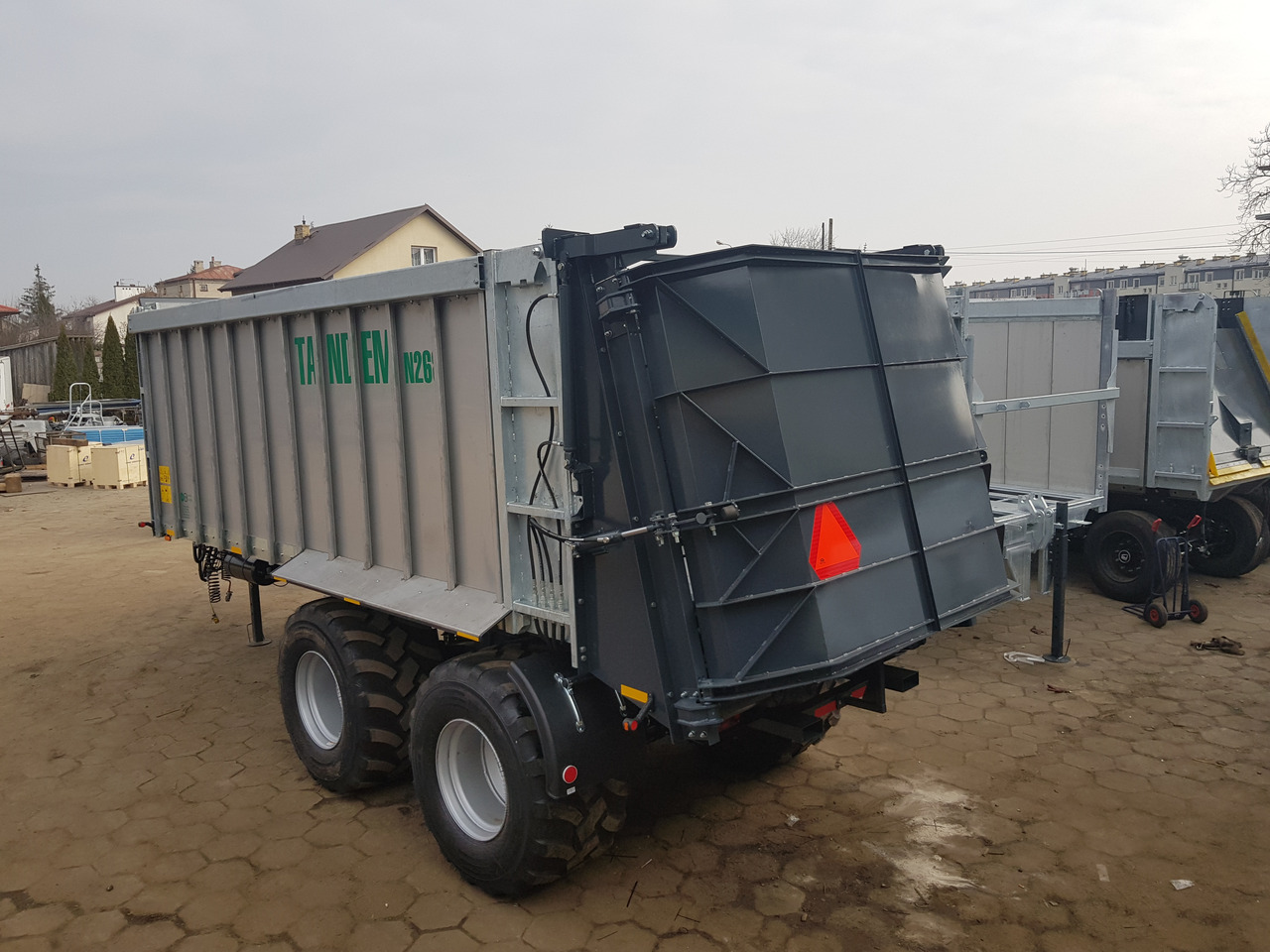 Esparcidor de estiércol nuevo Auto-Agro Mistreuer / Manure spreader / Epandeur à fumier / Rimorchio spandiconcime / Abonadora / Разбрасыватель органических удобрений / Rozrzutnik obornika Tandem N268: foto 22