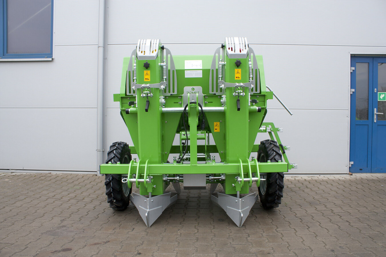 Bomet Kartoffelpflanzmaschine / Potato planter / Planteuse de pomme de terre / Piantapatate / Sadzarka ziemniaków - Plantadora de patatas: foto 4 Bomet Kartoffelpflanzmaschine / Potato planter / Planteuse de pomme de terre / Piantapatate / Sadzarka ziemniaków - Plantadora de patatas: foto 4